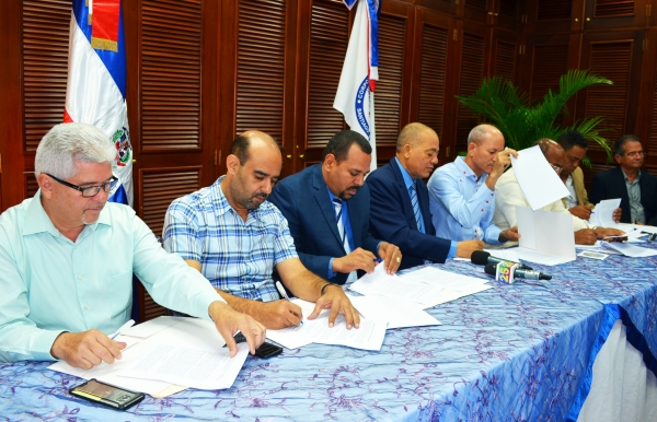 CORAASAN firma convenio con 9 ayuntamientos de la provincia