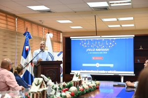 Coraasan entrega sueldo 13 a colaboradores; director general destaca logros de instituci&oacute;n durante 2025