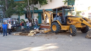 Director de Coraasan instruye levantamiento para  proyecto de sustituci&oacute;n tramo tuber&iacute;a en Franco Bid&oacute;