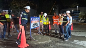 Coraasan interviene l&iacute;nea de aguas residuales en calle Sabana Larga esq. Jos&eacute; Mar&iacute;a Cabral y B&aacute;ez