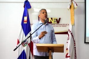 Coraasan y UNEV en alianza estratégica conciencian a estudiantes sobre uso y cuidado del agua